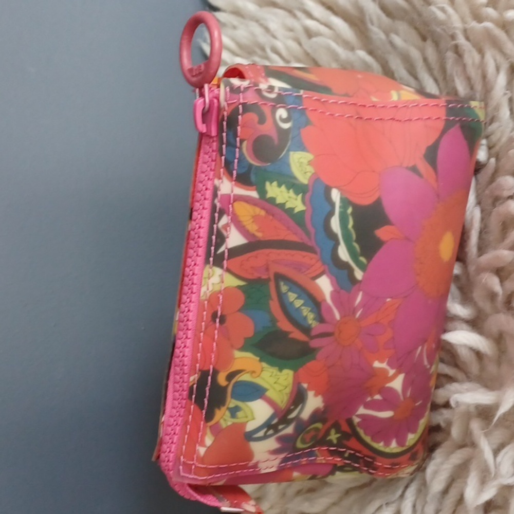Gap cosmetic bag
